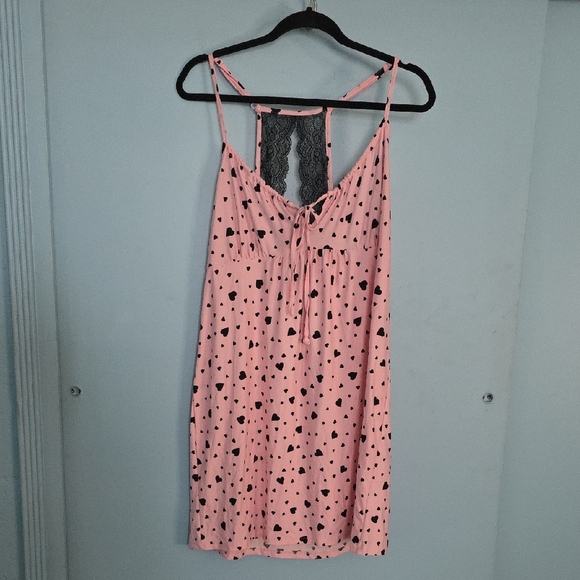Secret Treasures Pink and Black Heart Chemise - Picture 1 of 7